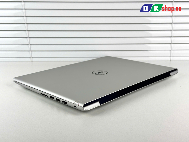 Laptop Dell Vostro 5471 Core i5 8250U / Ram 8GB / SSD 256GB / 14"FHD / AMD 530 4GB