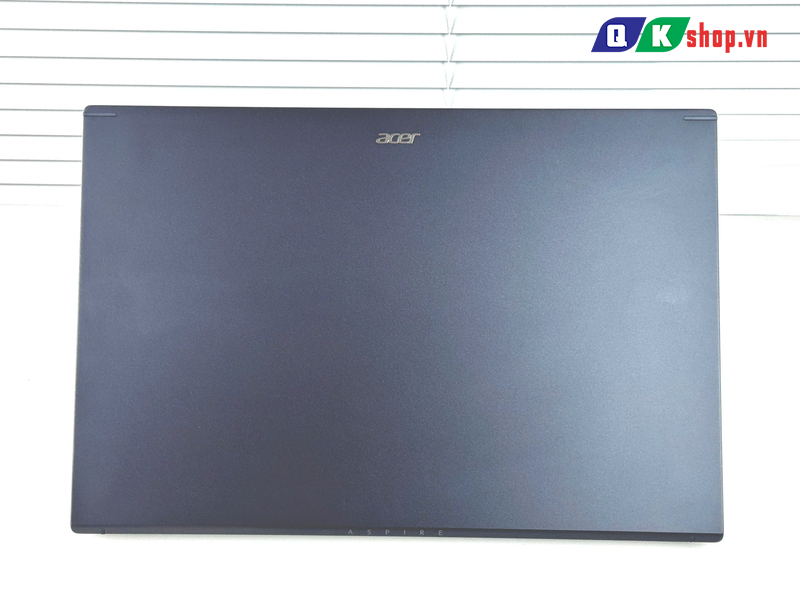 LAPTOP ACER ASPIRE 7 A715-76-57CY Core I5 12450H / Ram 8GB/SSD 512GB / LCD 15.6″ FHD