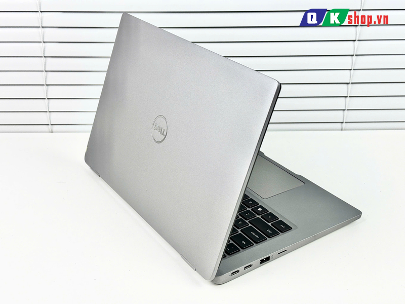 Laptop Dell Latitude 5320  Core i7-1185G7 / Ram 16GB / SDD 256 GB / 13.3 inch Full HD